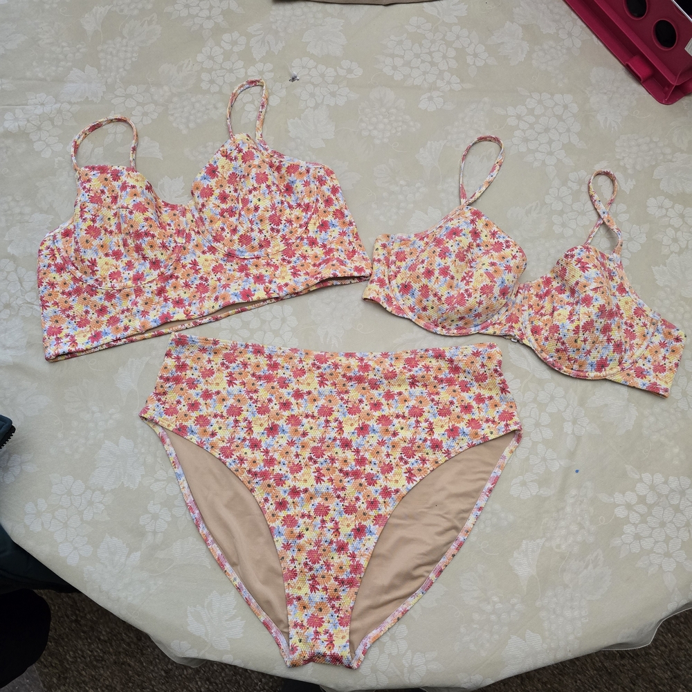 Old Navy Multicolor Floral Bikini